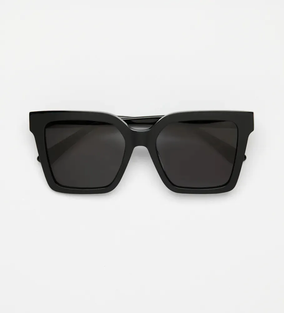 Ivy Black Sunglass Readers