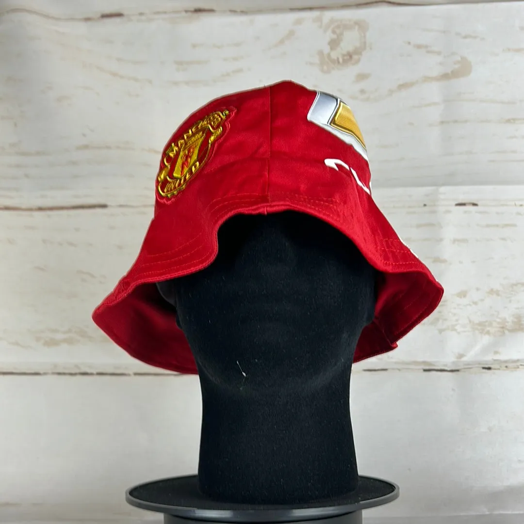 Manchester United 17/18 Upcycled Home Shirt Bucket Hat