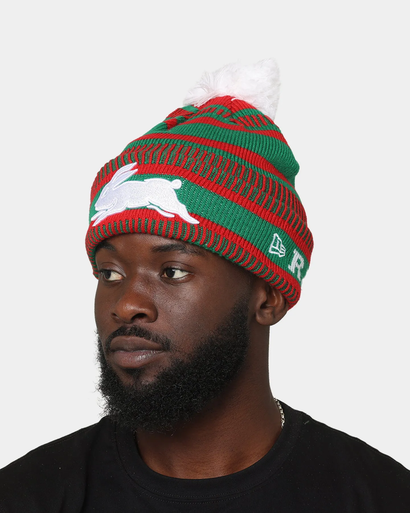 New Era South Sydney Rabbitohs NRL Kick Off 2022 Pom Wordmark Beanie Green/Red